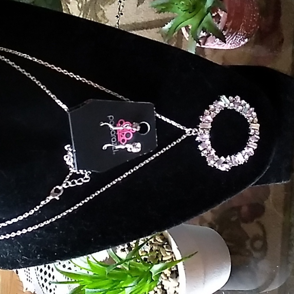 Paparazzi Wreathed in Wreath Purple Necklace
